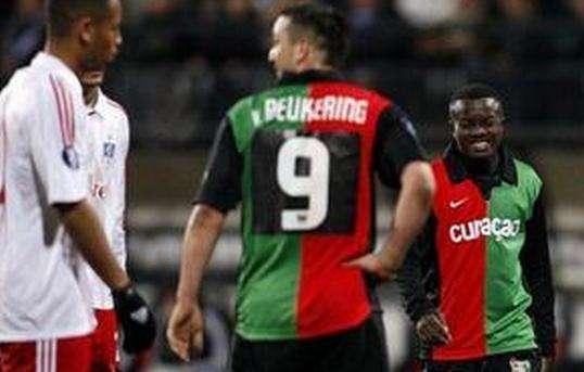 而是把球权 而是把球权